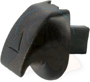 Black plastic handle for folding backrest on middle seatbench 5/1979-7/1992