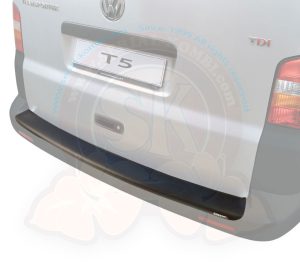 Protection adhésive de seuil de coffre sur pare-chocs arrière T5 4/2003-8/2015 TPE thermoformé noir (1 pièce)