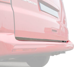 Protection adhésive sur bas de hayon arrière T5 4/2003-8/2015 inox chromé