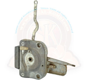 Sliding door lock mechanism right for orignial glazed model 8/1970-7/1973